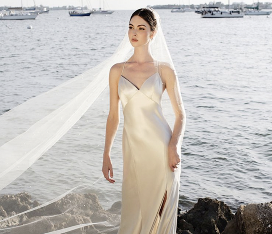 Toni Federici Veil Trunk Show Main Image