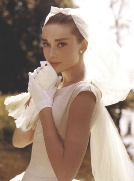 Throwback Wedding Trend. Desktop Image