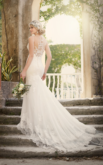 Essense of Australia &amp; Martina Liana Trunk Show. Desktop Image