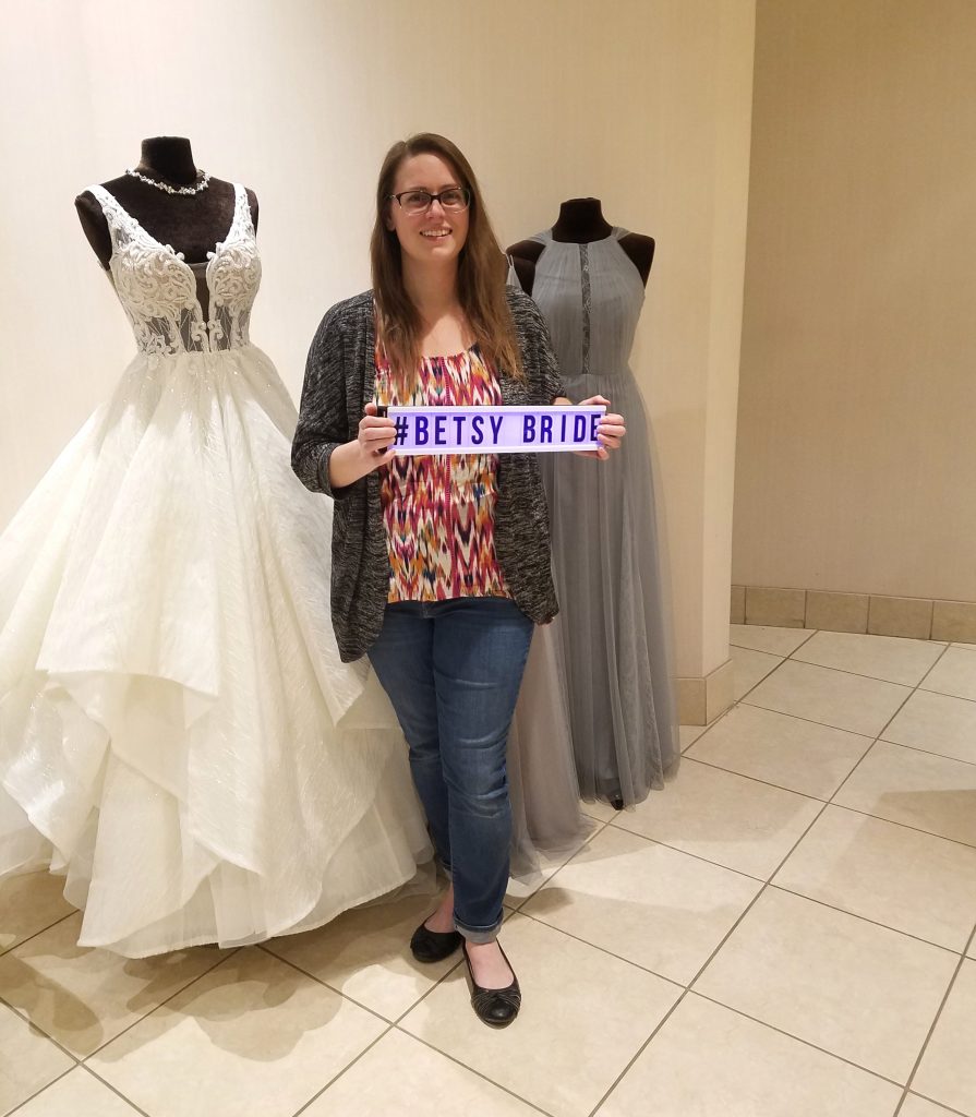 A View from the Other Side: Shopping for a Wedding Dress with my Sister. Desktop Image