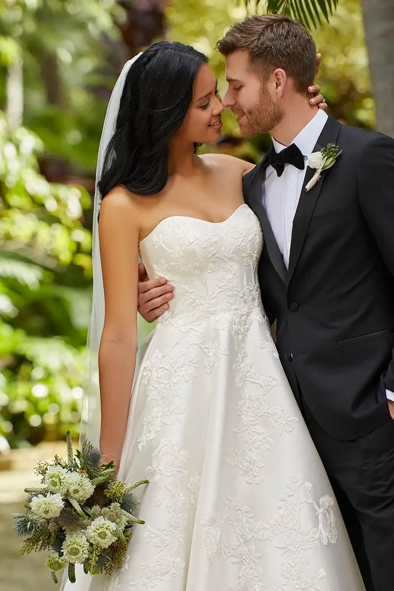 Essense of Australia Trunk Show